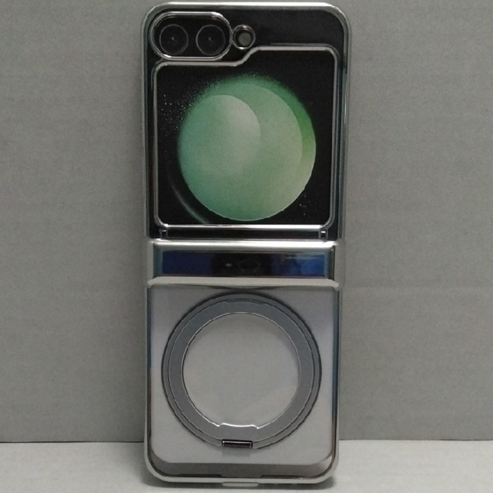 Silver Samsung Galaxy Z‎ Flip 5/6/7FTE Phone Case With A Lunar Picture.